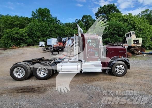 Kenworth W900 Tractor Units
