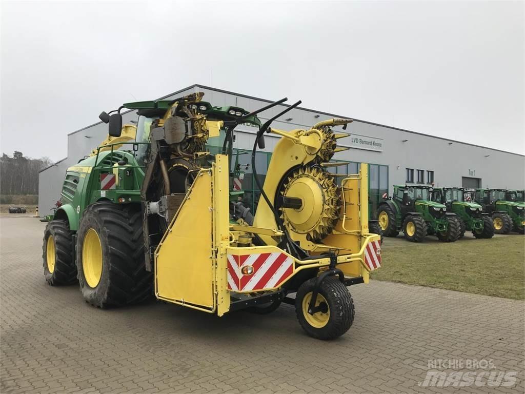 John Deere 8600 Self-propelled foragers