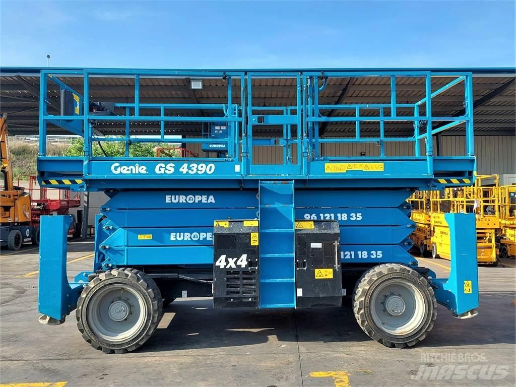Genie GS4390 Scissor lifts