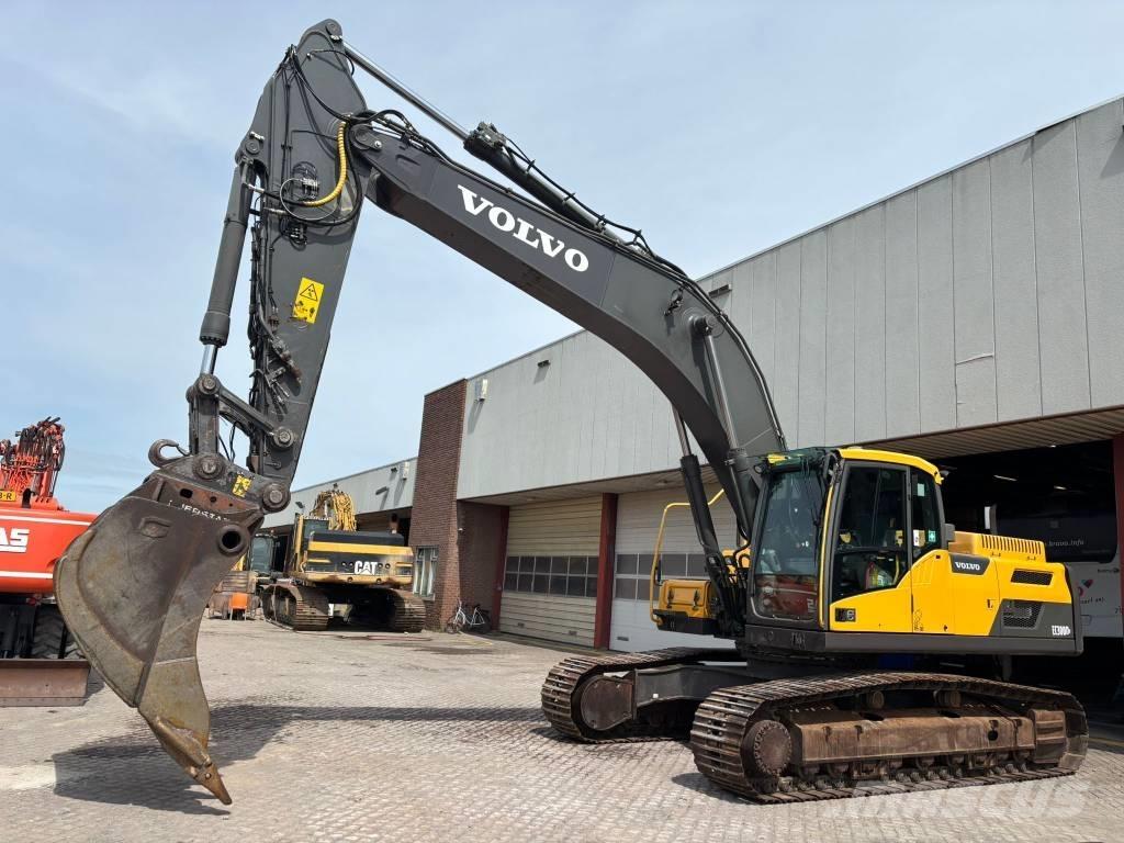 Volvo EC 300 D L Crawler excavators