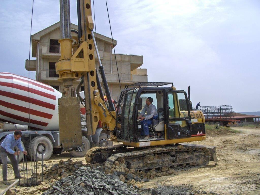 Tescar CF6 Piling rigs