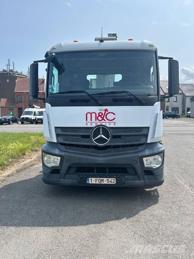 Mercedes-Benz Antos Truck & Van mounted aerial platforms
