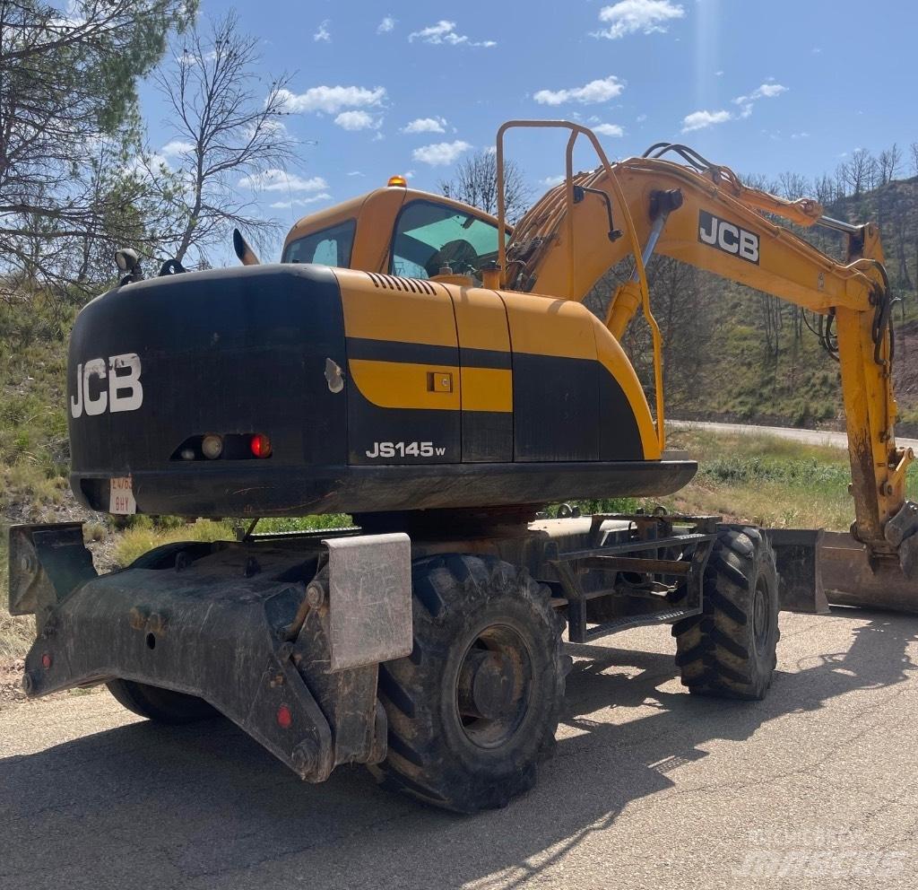 JCB JS 145 W Wheeled excavators