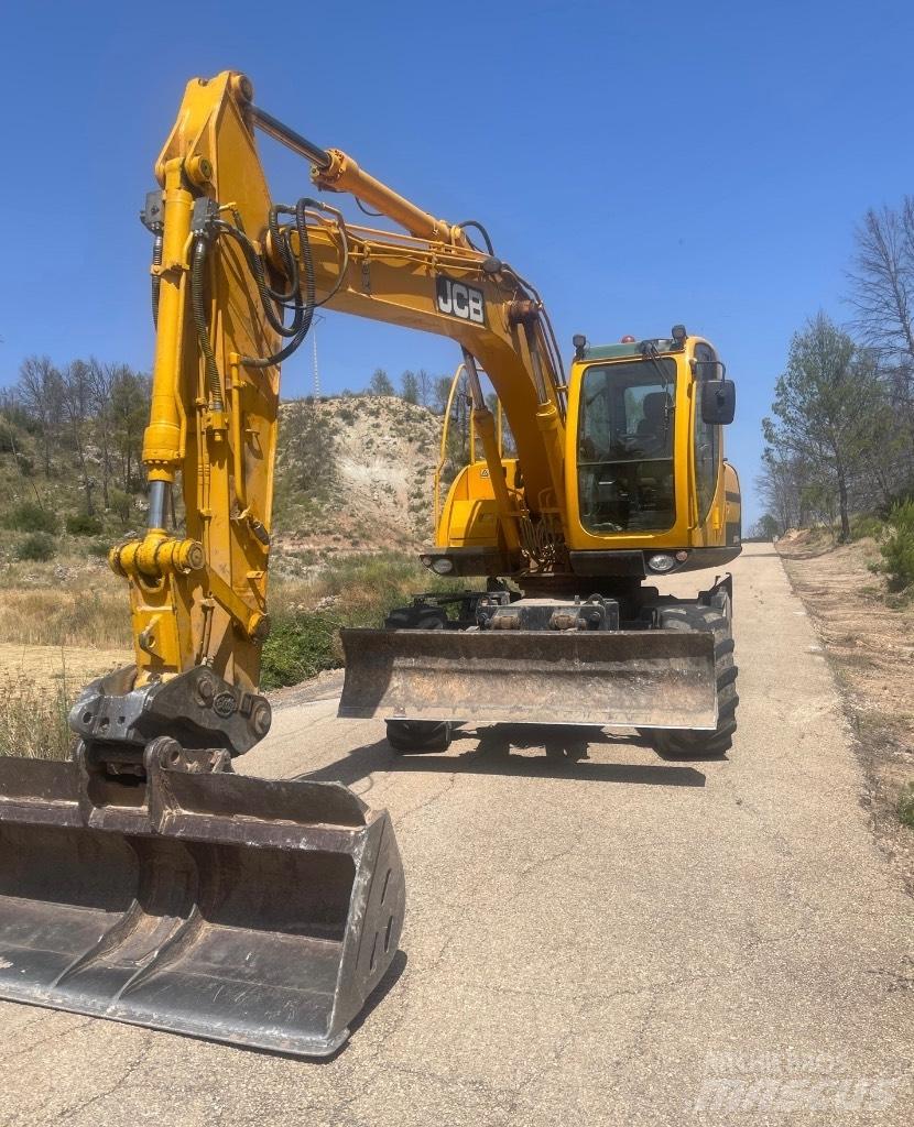 JCB JS 145 W Wheeled excavators