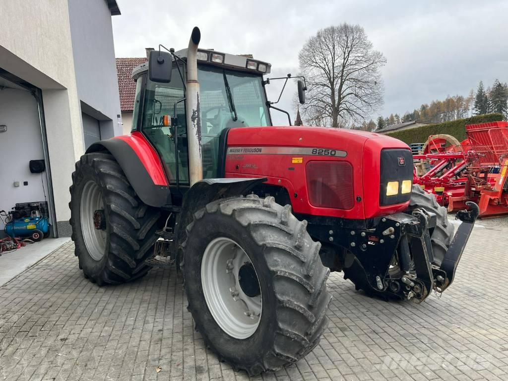 Massey Ferguson 8250 Tractors