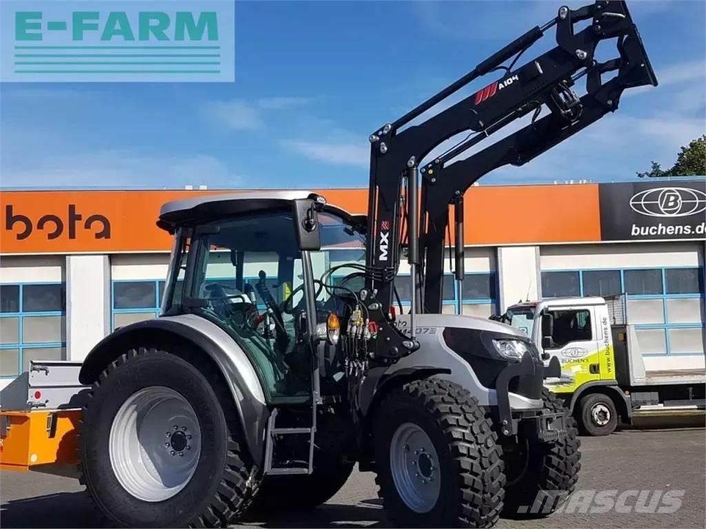 Kubota m4073 cab Tractors