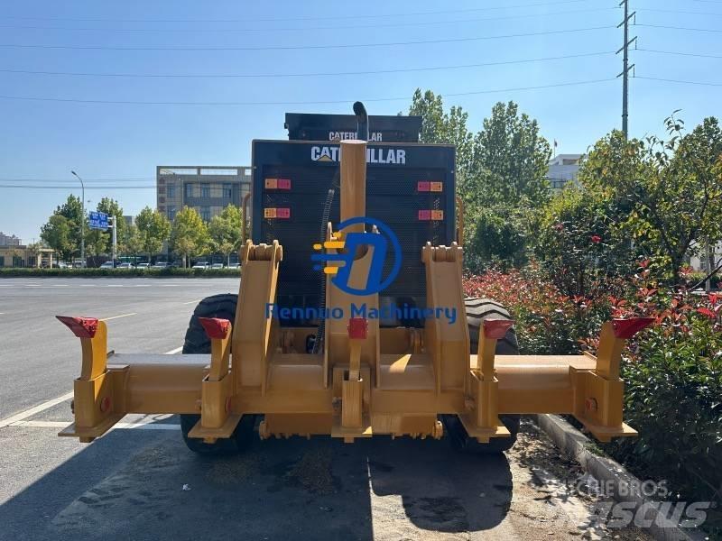 CAT 140H Graders