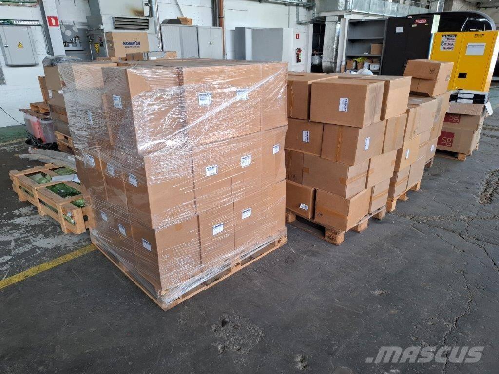 Komatsu 6125-81-7032 Engines