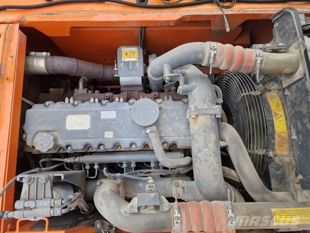 Doosan DX 160 W Wheeled excavators