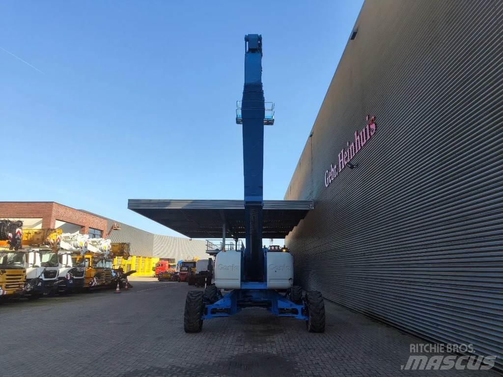 Genie Z-135 Telescopic boom lifts