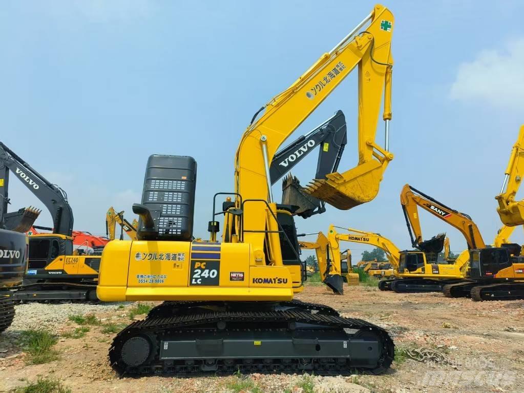 Komatsu PC 240-8 Midi excavators  7t - 12t