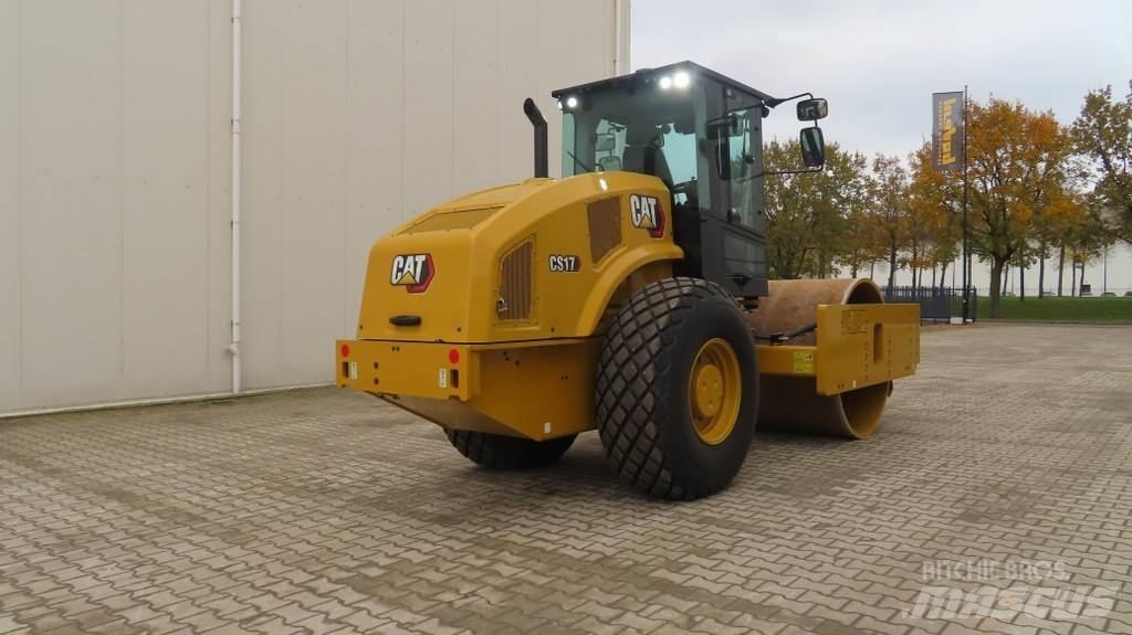 CAT CS17 Single drum rollers