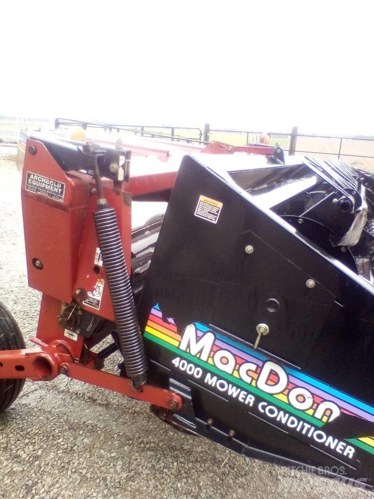 MacDon 4000 Haybine Construction - Others