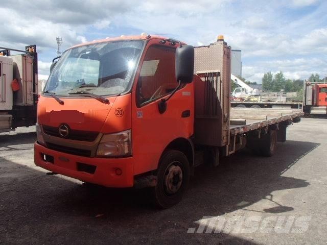 Hino 195 Flatbed / Dropside trucks