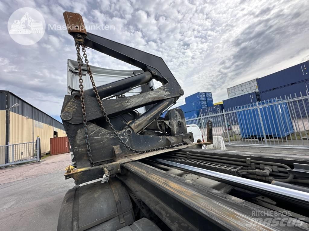 Hammar 195 D Containerframe semi-trailers