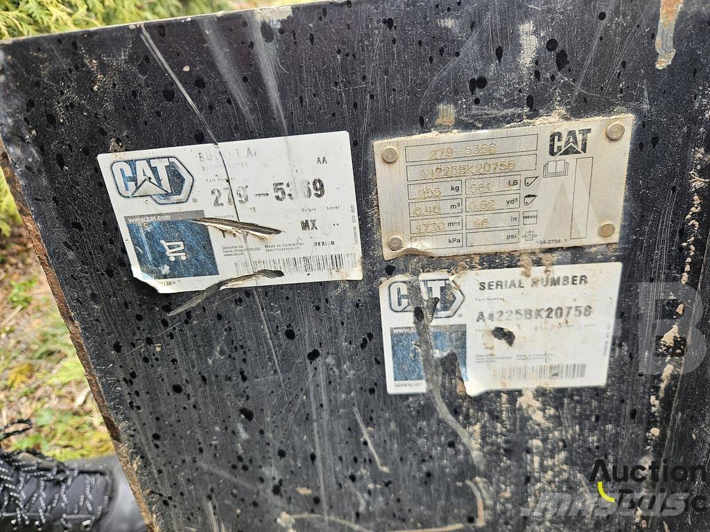 CAT 242 D 3 Skid steer loaders