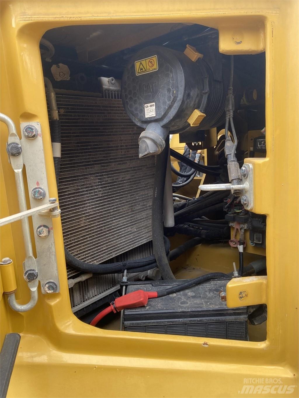 CAT 307.5 Midi excavators  7t - 12t