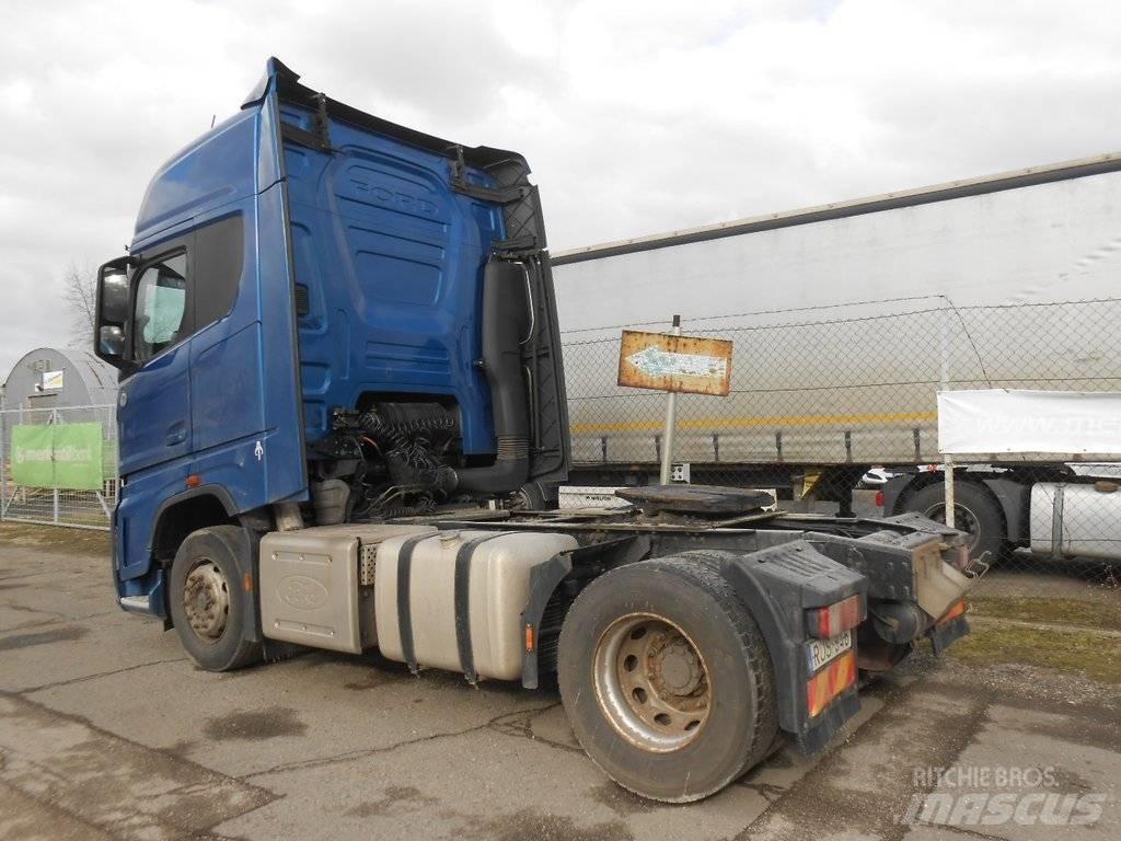 Ford F-Max Tractor Units
