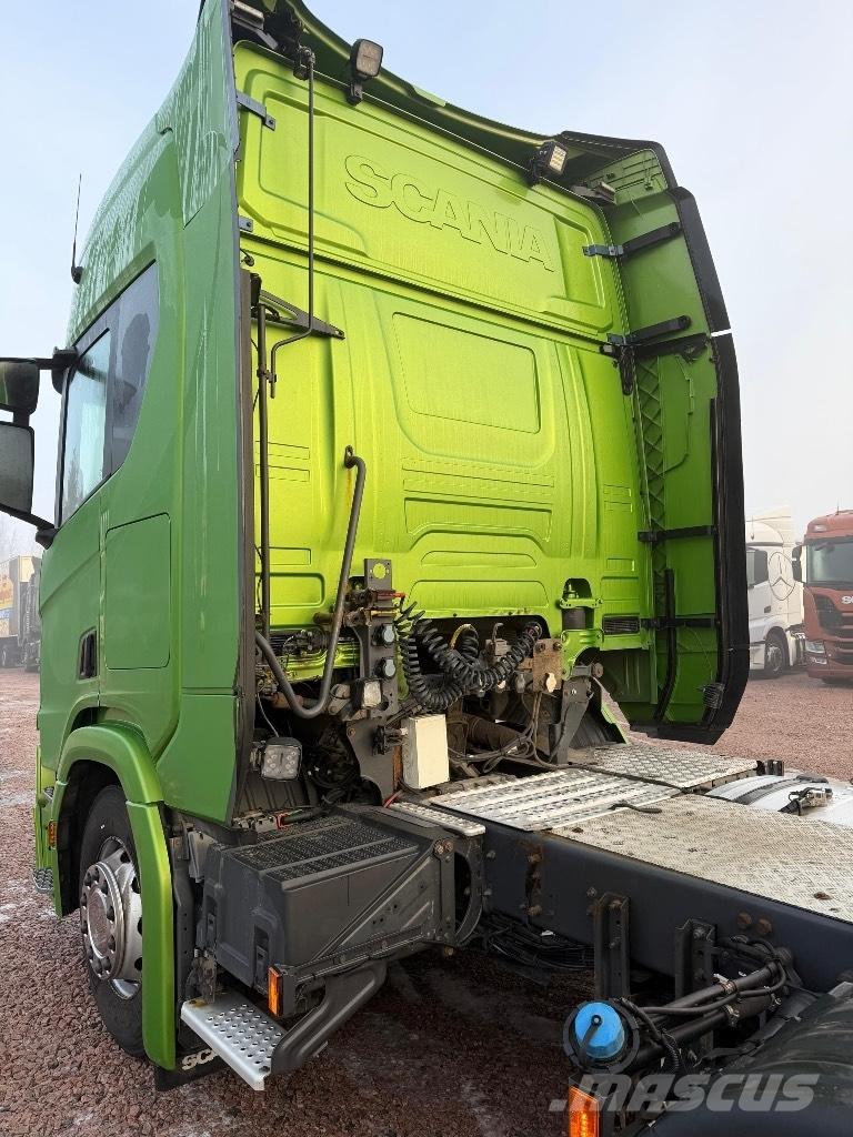 Scania R450A6x2NB Tractor Units