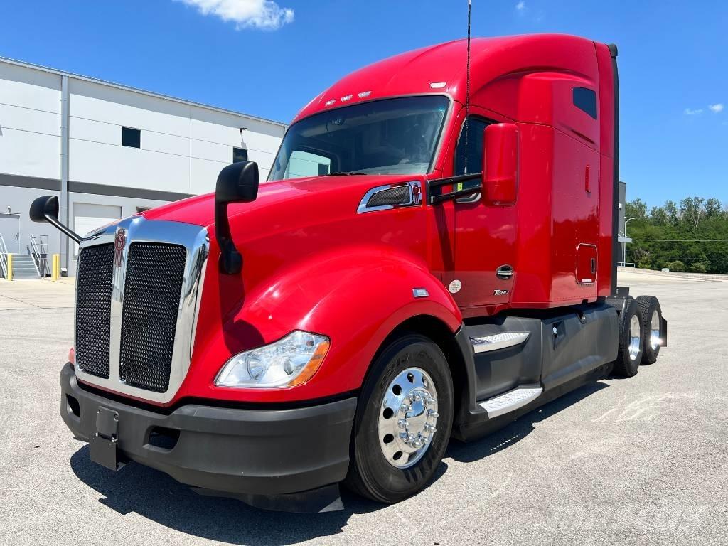 Kenworth T 680 Tractor Units