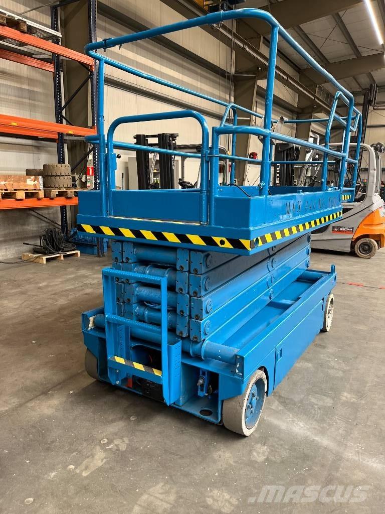  up richt X32N Scissor lifts