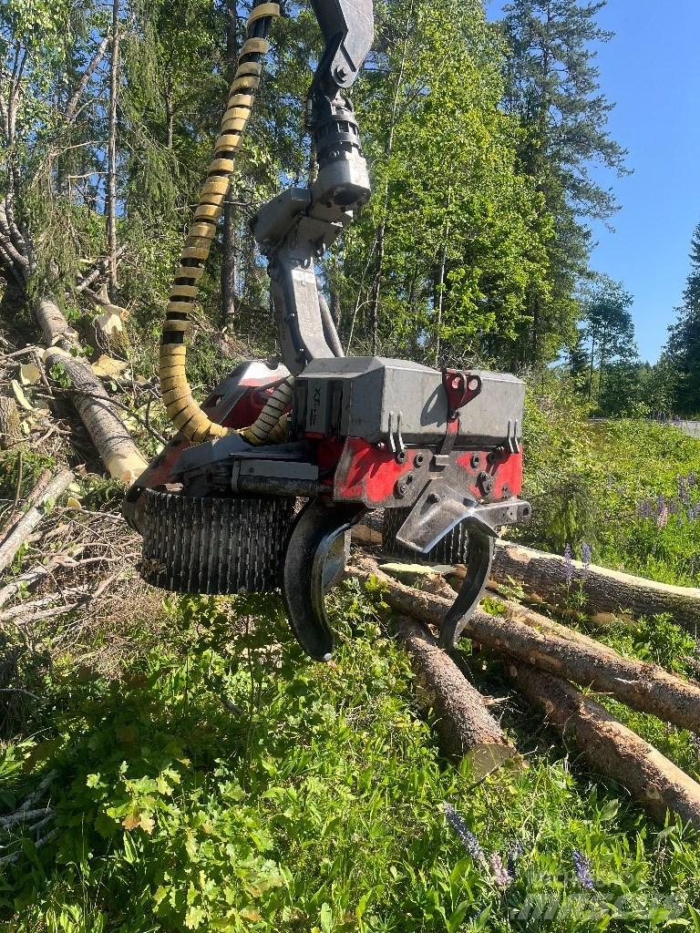 Log Max 7000 XT Harvester heads