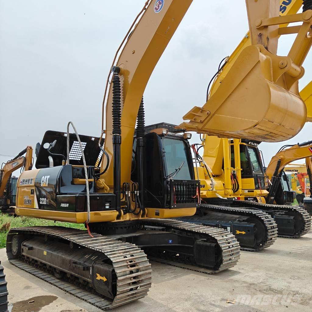 CAT 323 D Crawler excavators