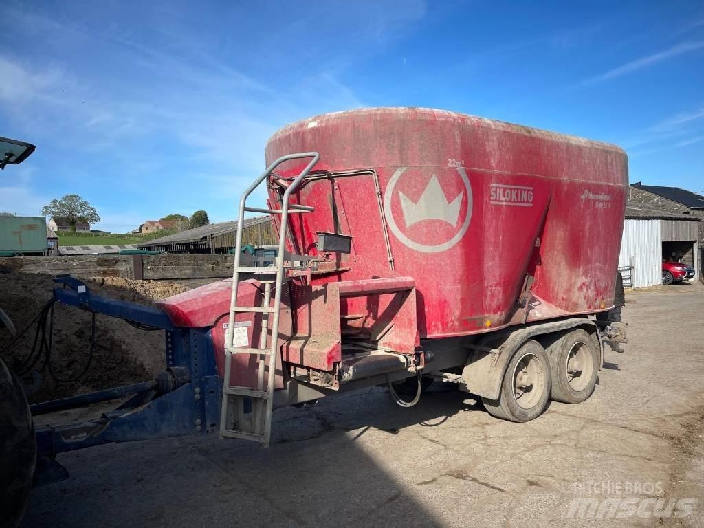 Kverneland DUO 2218 Mixer feeders