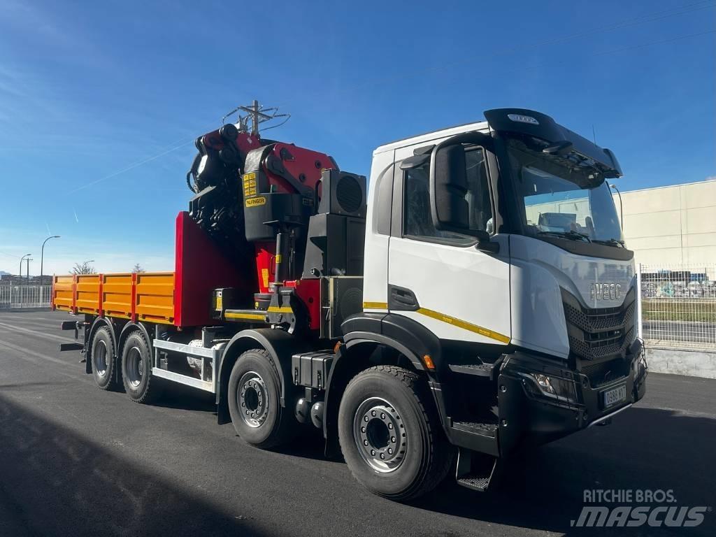 Iveco T-WAY 450 Crane trucks