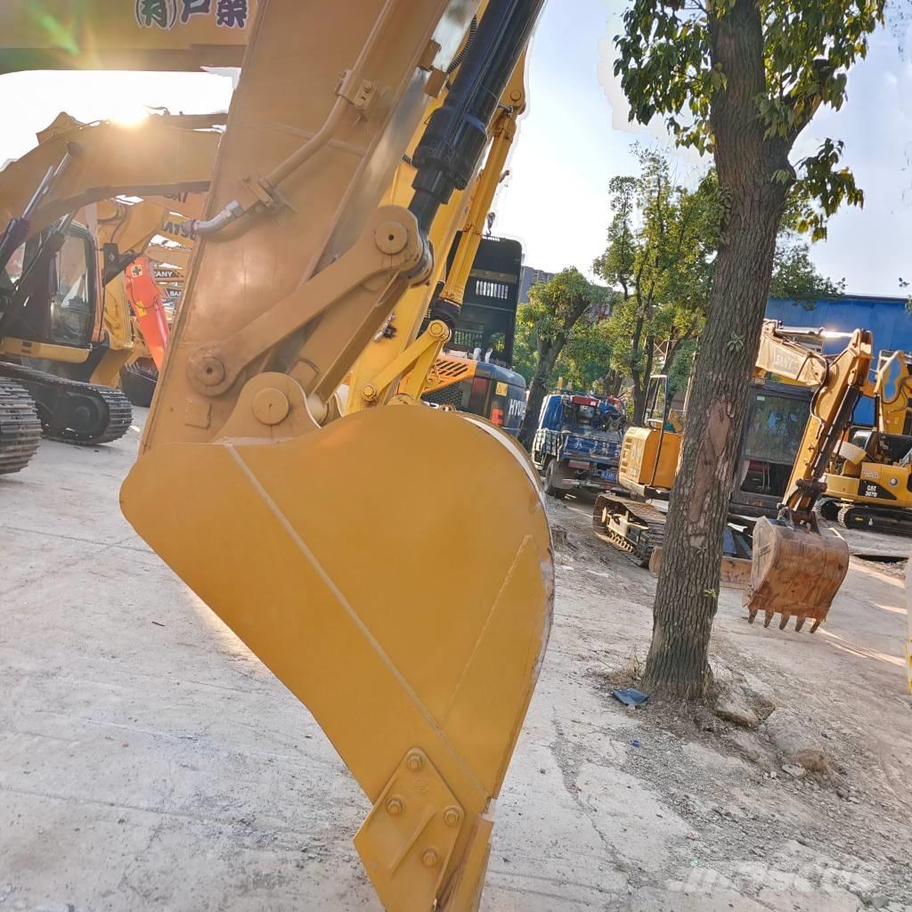 CAT 320  D Crawler excavators