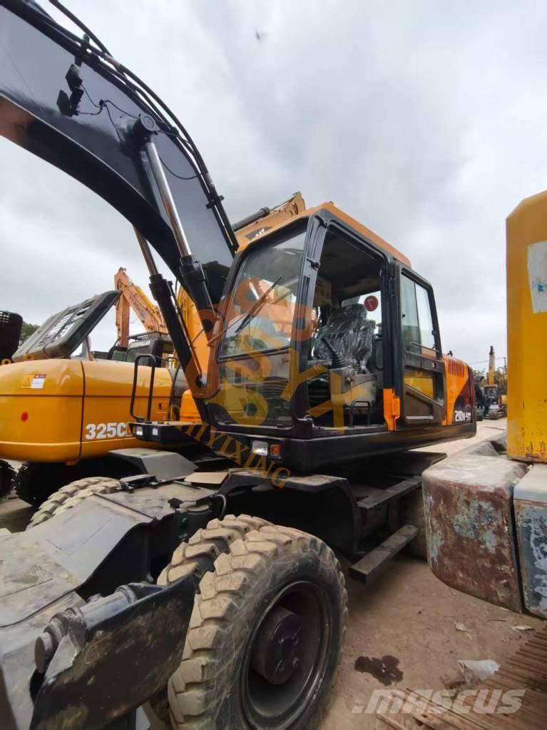 Hyundai 210W-9 Crawler excavators