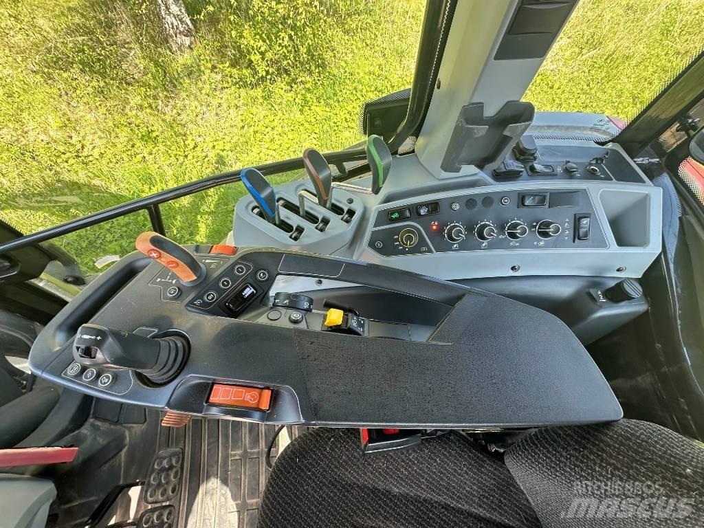 Valtra G 135 Active Tractors