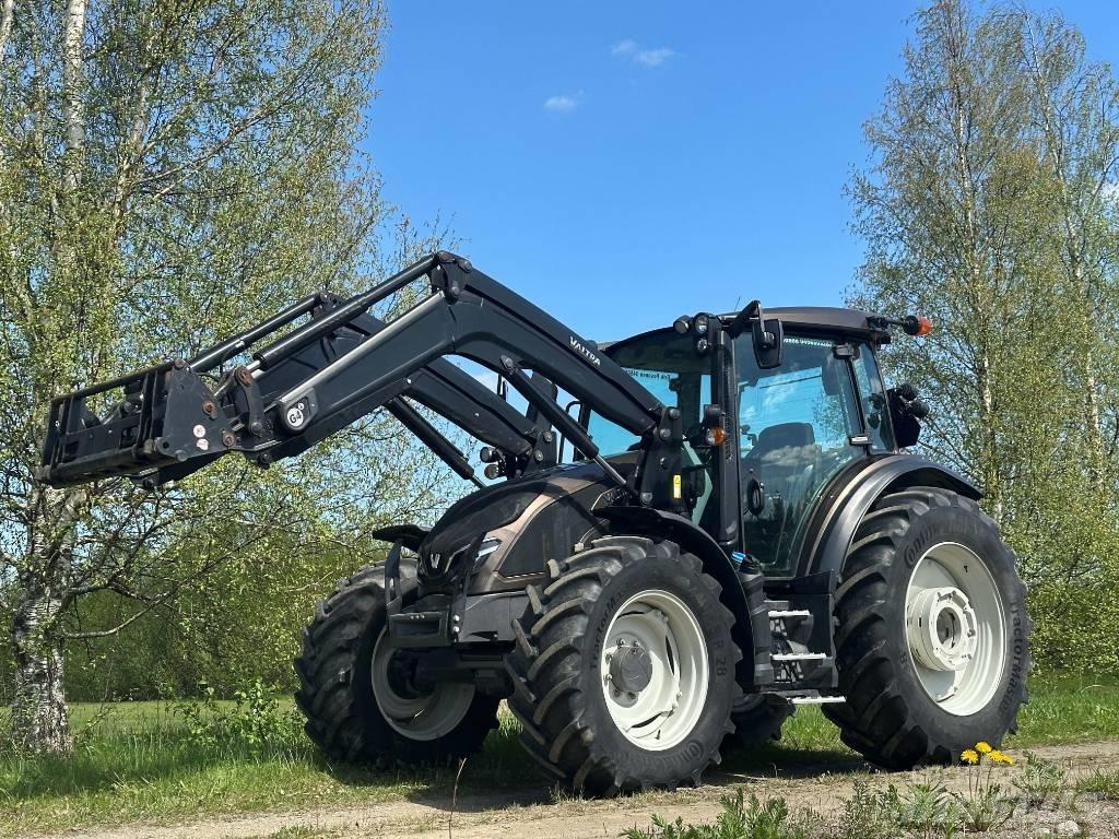 Valtra G 135 Active Tractors