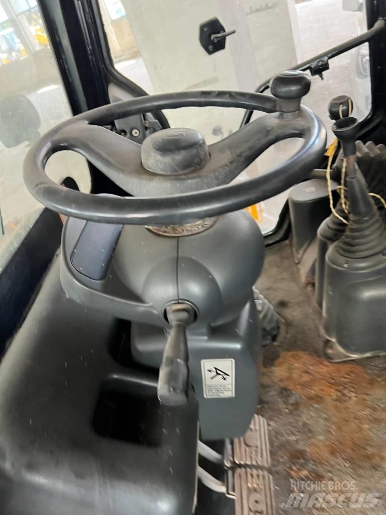 JCB 3 CX Backhoe loaders