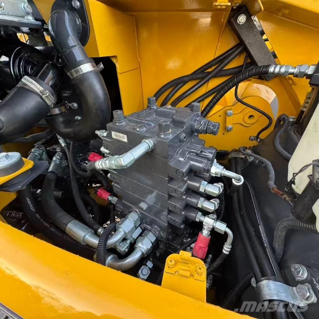 Komatsu PC 78 US Midi excavators  7t - 12t