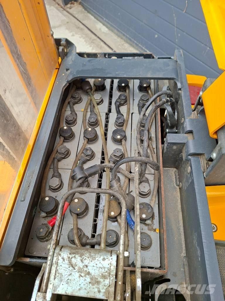 Jungheinrich EJD 220 Pedestrian stacker