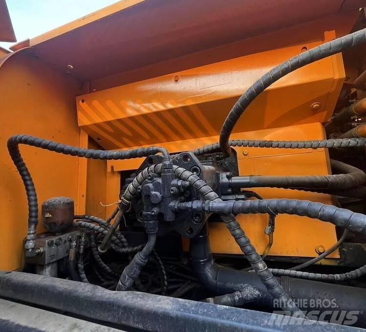 Hyundai R330LC-9T Crawler excavators