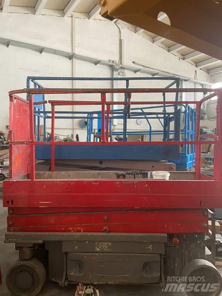 JLG 2030 ES Scissor lifts