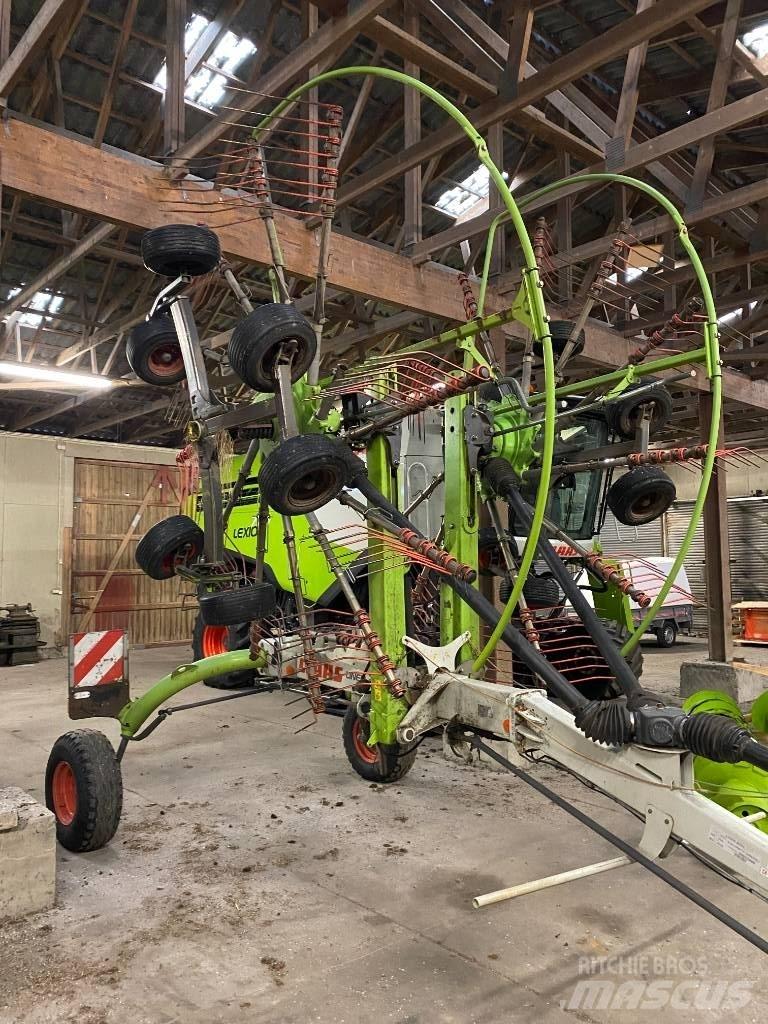 CLAAS Liner 2700 Windrowers