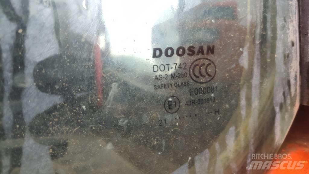 Doosan DX225LC-9C Crawler excavators