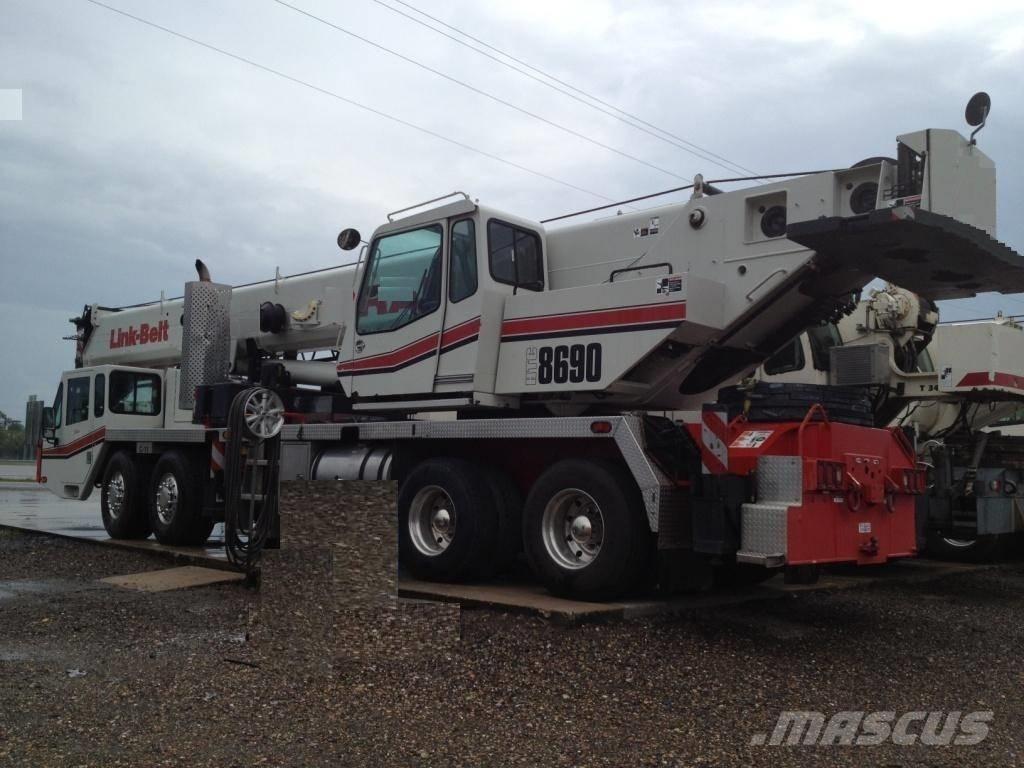 Link-Belt HTC-8690 All terrain cranes