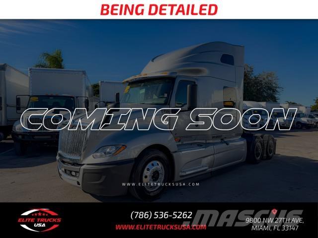 International LT Tractor Units