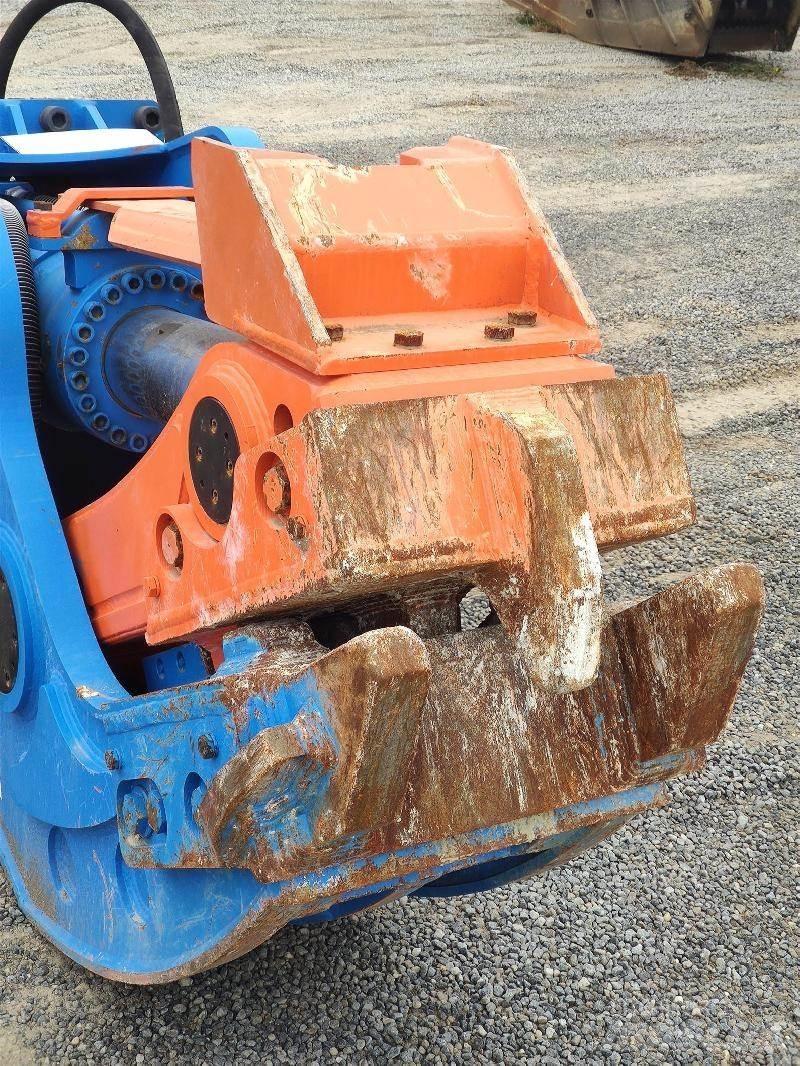  EMB VP3000 Pulveriser  (Demolition Crusher ) 