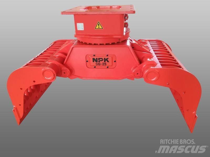 NPK DG-25 Grapples