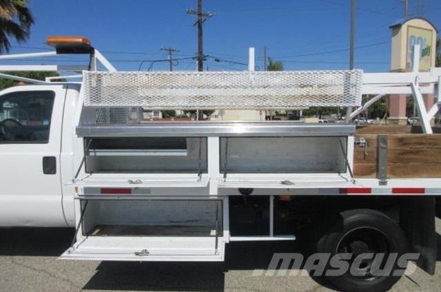 Ford F550 Recovery vehicles