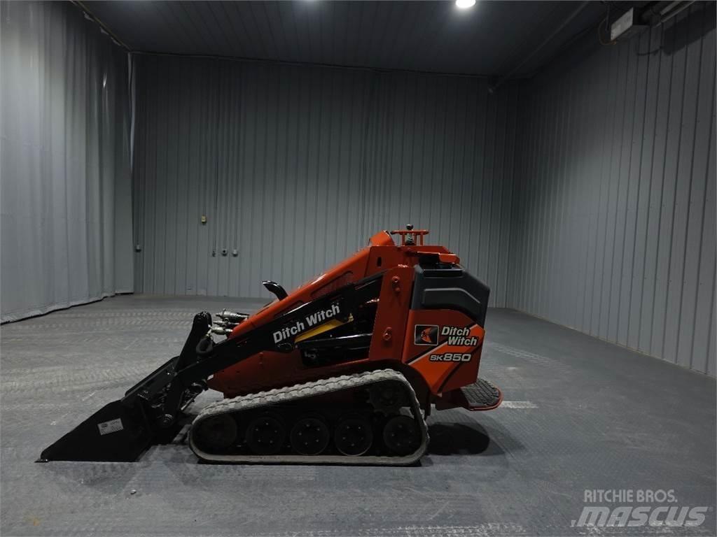 Ditch Witch SK850 Skid steer loaders