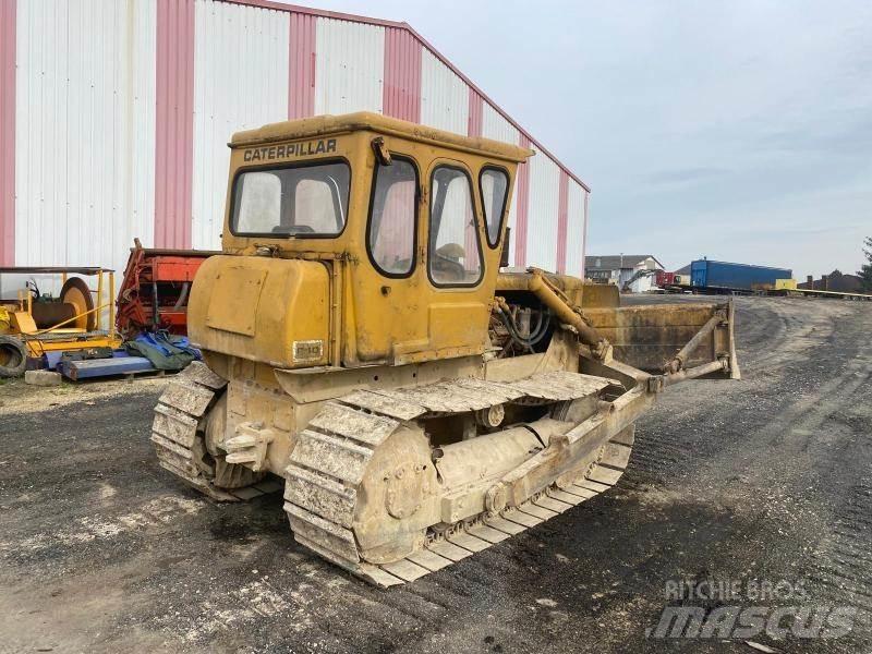 CAT D4D Crawler dozers