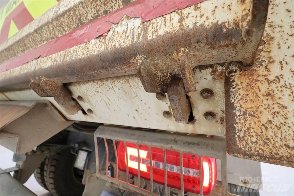 DAF CF460 Tipper trucks