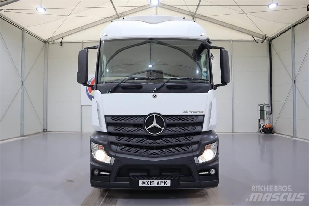 Mercedes-Benz Actros 2545 Tractor Units