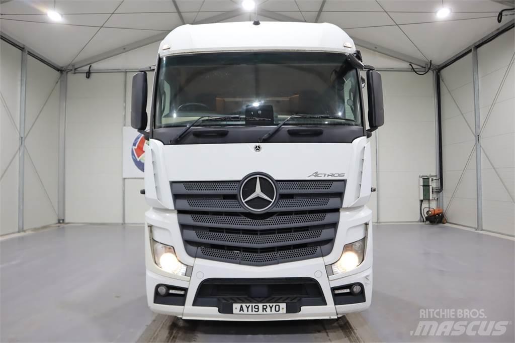 Mercedes-Benz Actros 2545 Tractor Units